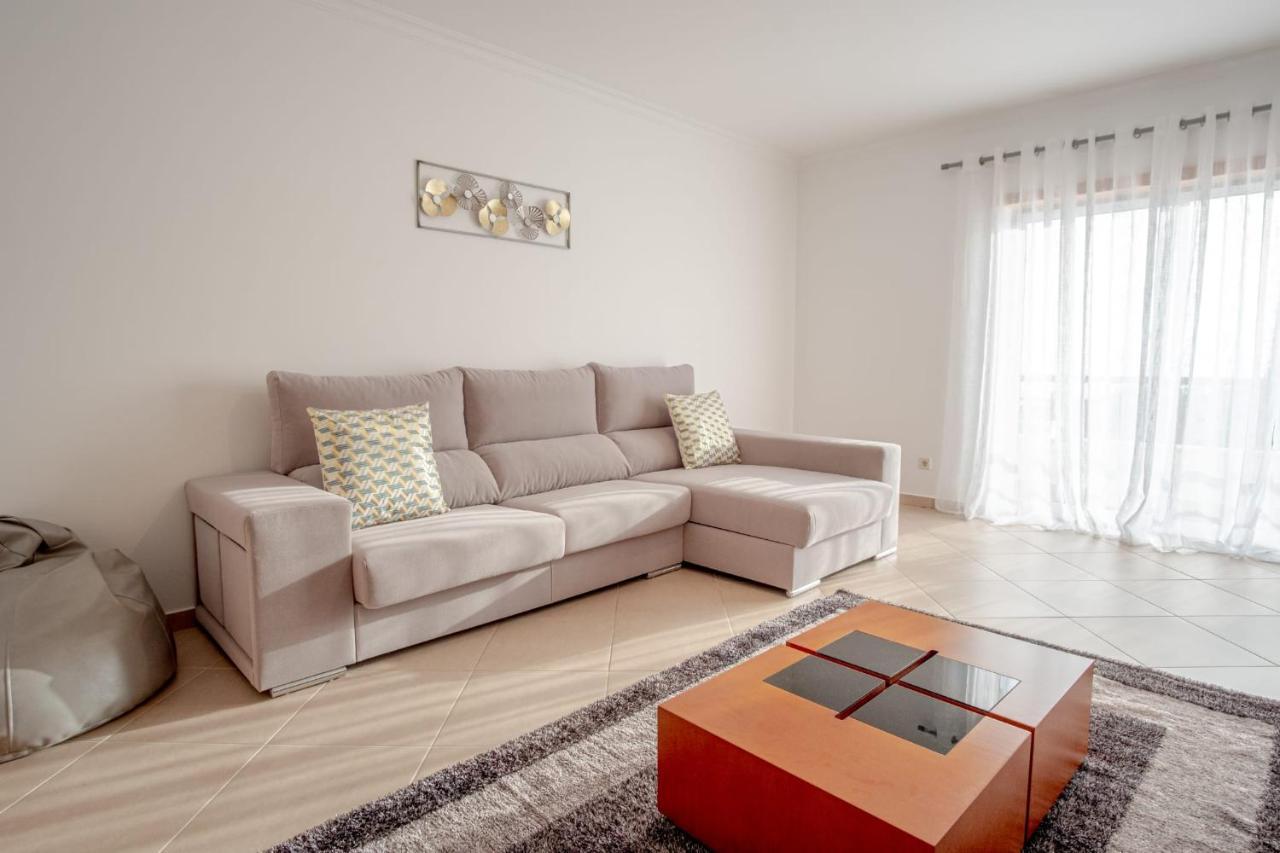 Sea House Apartment Nazare Bagian luar foto