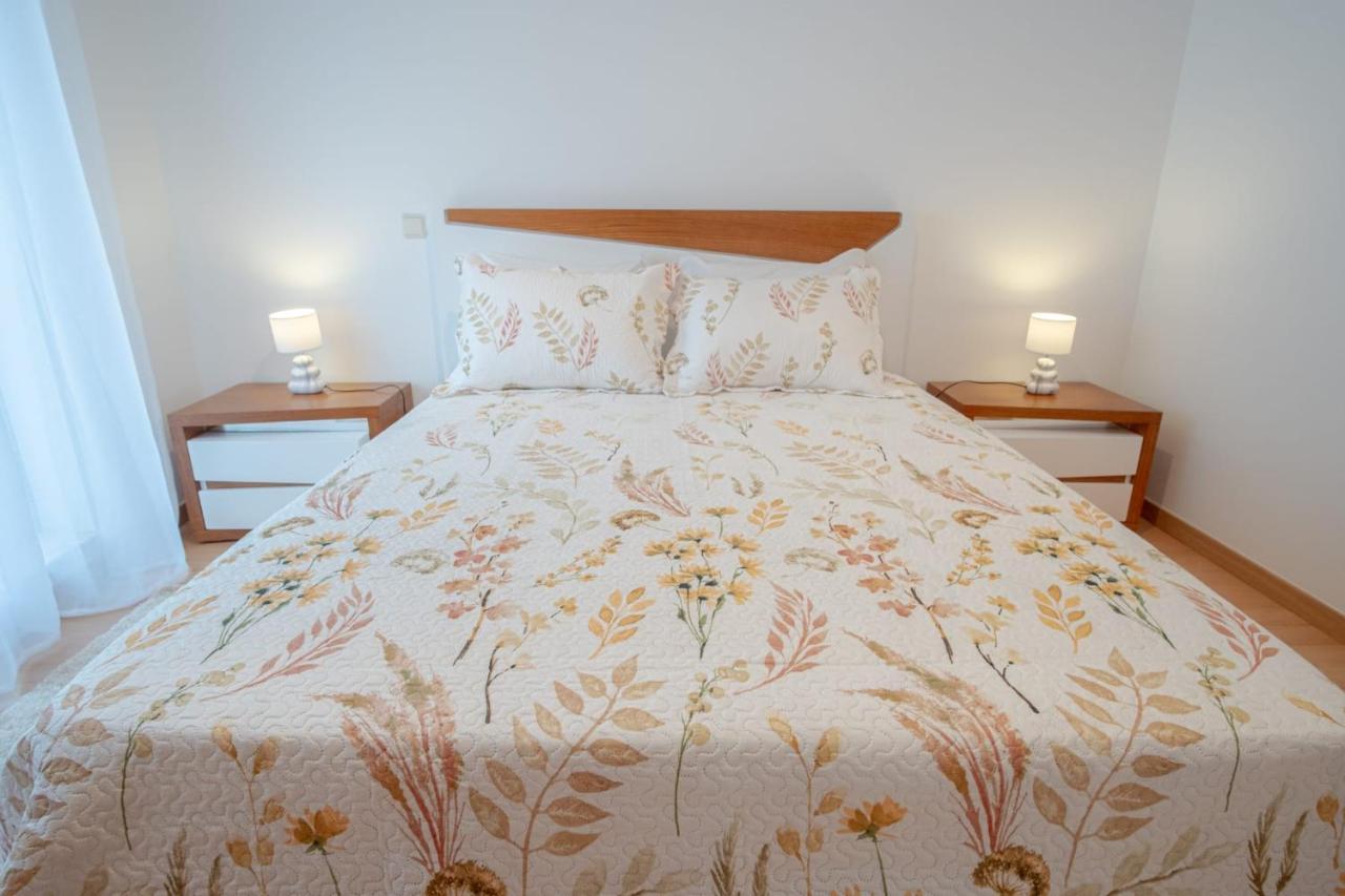 Sea House Apartment Nazare Bagian luar foto